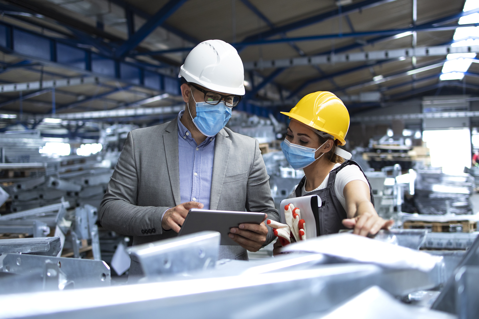 Al fine di garantire ai propri Clienti il corretto adempimento di tutte le normative vigenti in materia di sicurezza, il team dello Studio associato Previtali Piccolo collabora con consulenti per la sicurezza sul Lavoro.