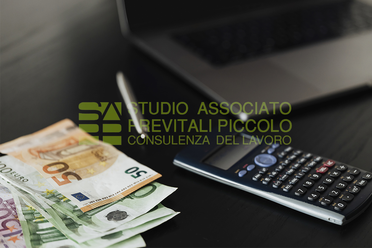 Bonus di 150 euro a novembre 2022: chi ne ha diritto